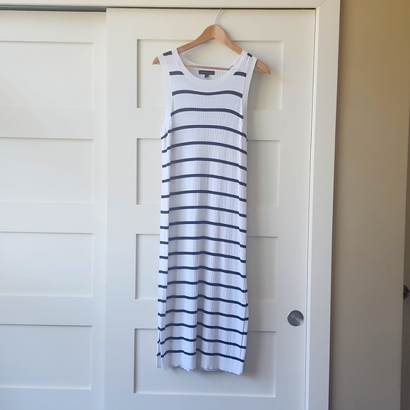 ✨HOST PICK✨ Banana Republic Ribbed Column Dress - Picture 3 of 6